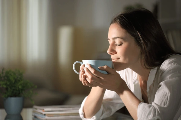 Savourez Votre Café avec Style : Conseils pour la Présentation et la Dégustation